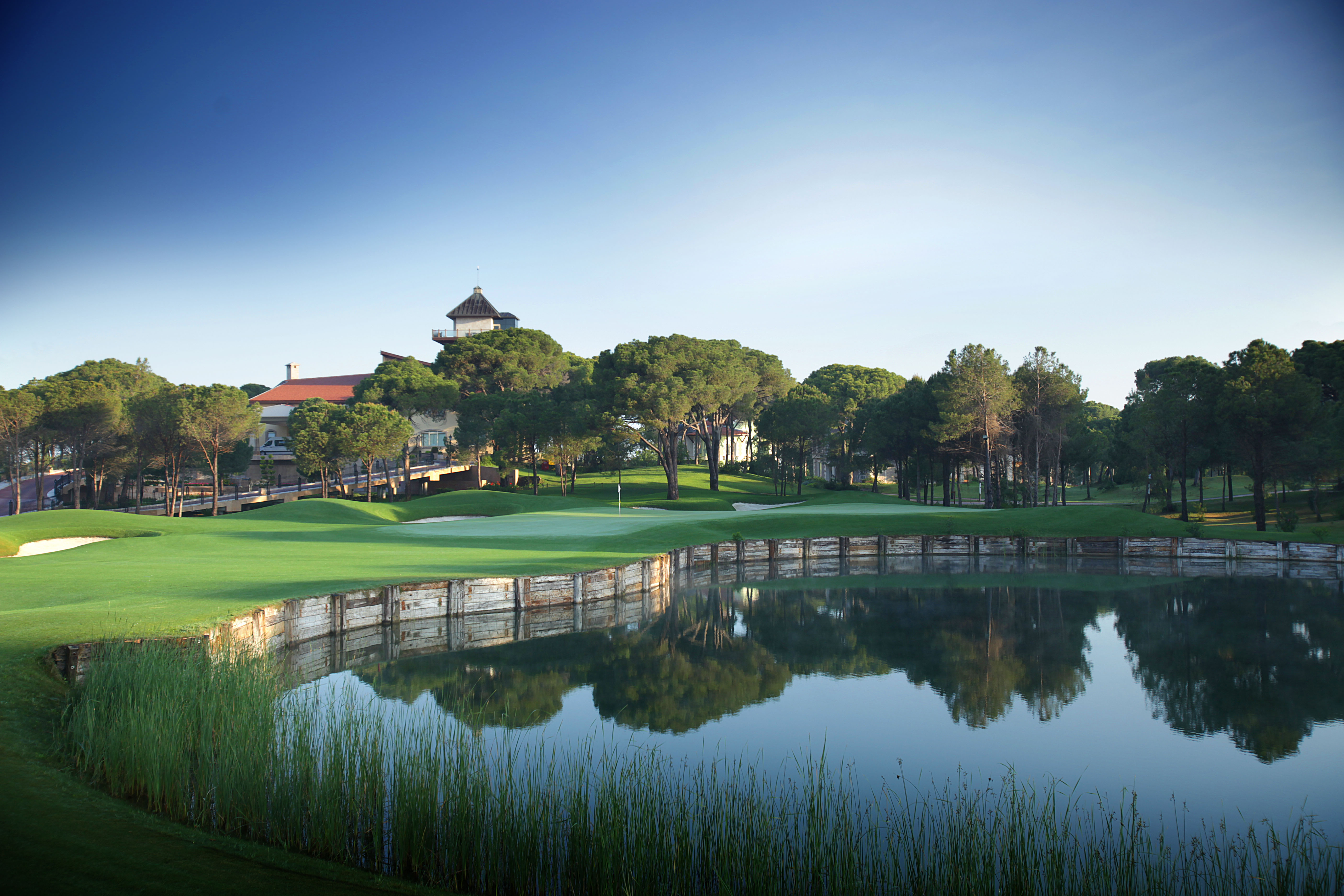 The Montgomerie Maxx Royal